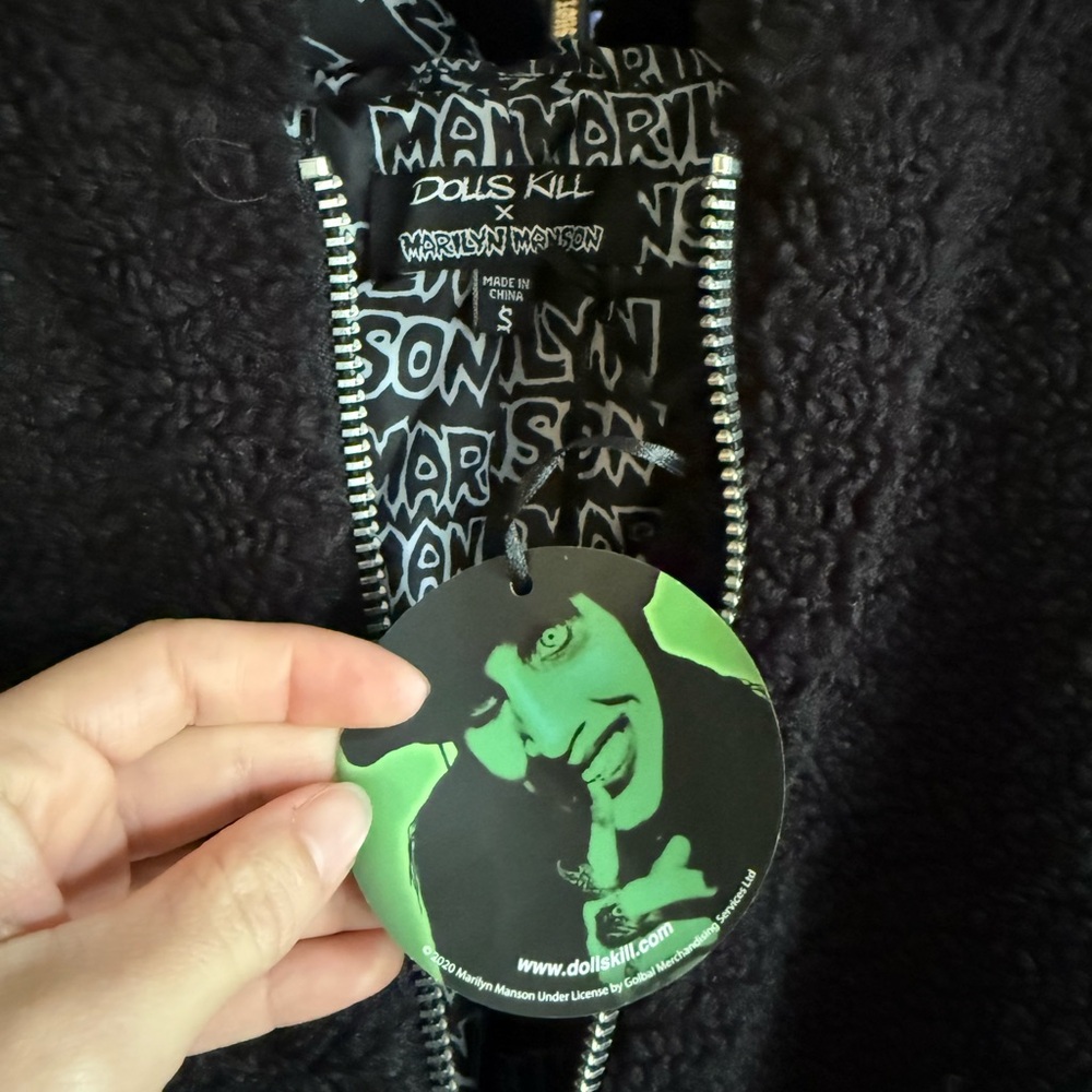 Dolls Kill Marilyn Manson Hooded Teddy Jacket - Picture 6 of 6